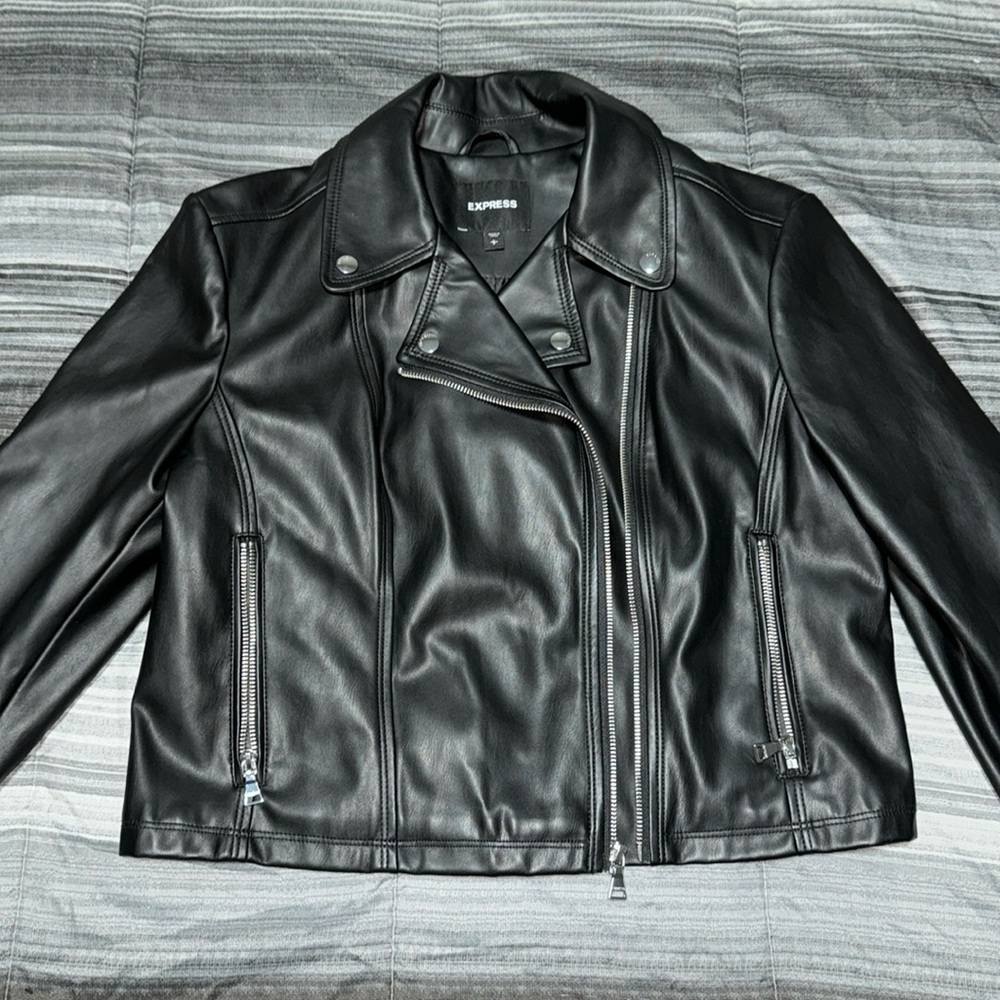 Express women’s leather zipper jacket